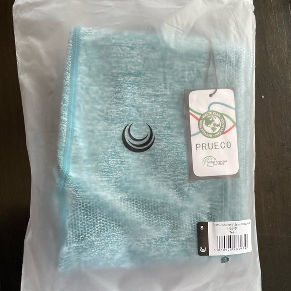 Lazuli Label Scrunch V-Seam Recycled Leggings- Teal Small - Picture 3 of 3